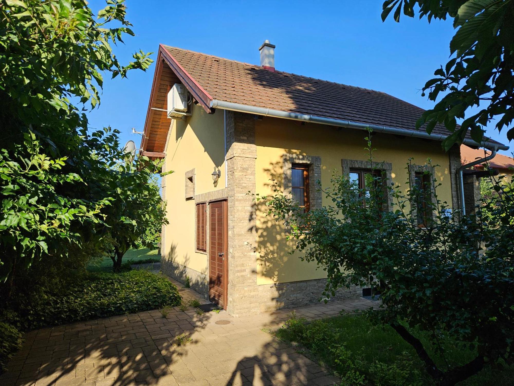 Duzzogo Vendeghaz Agard Villa Gárdony Exterior foto